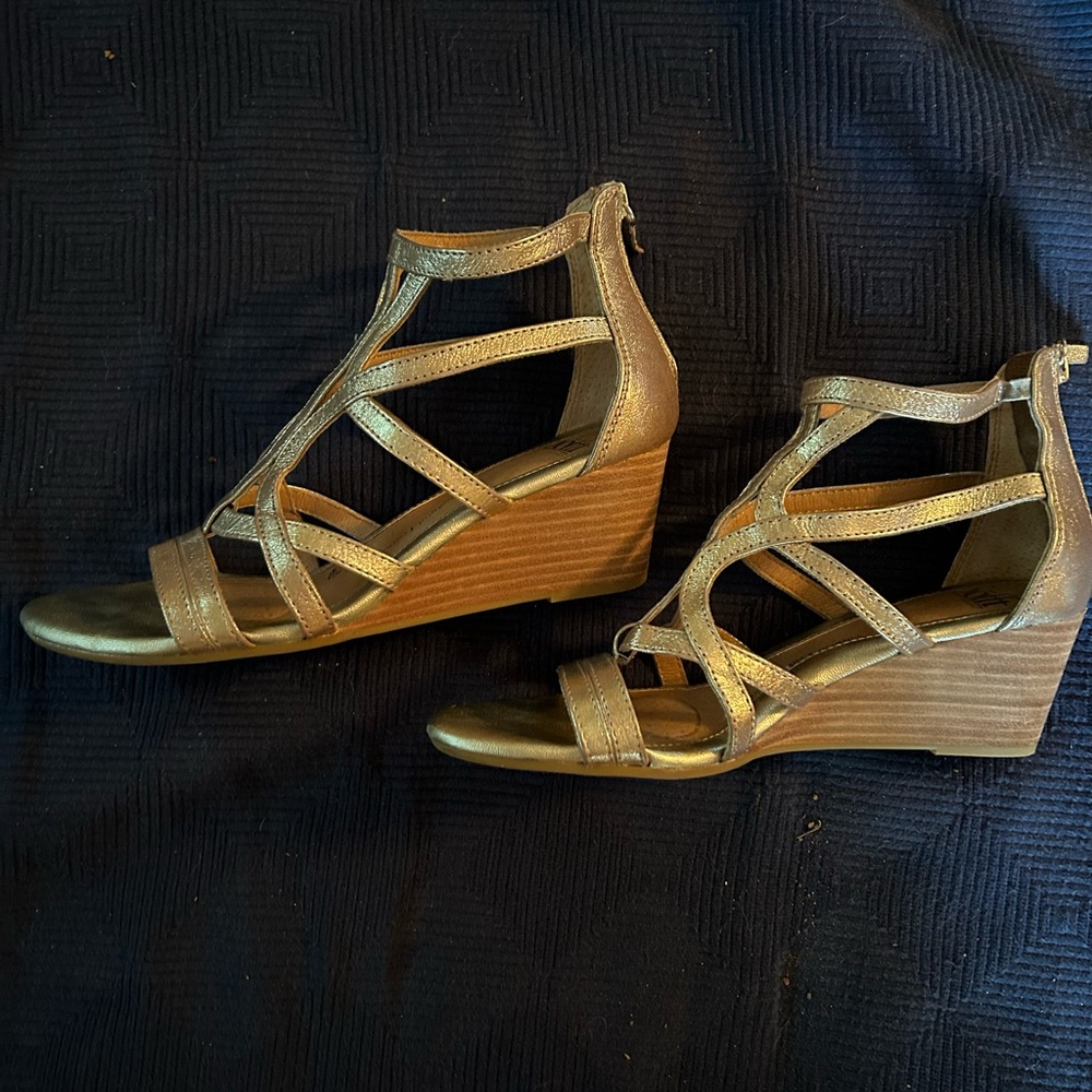 Sofft Gladiator Sandals size 8
